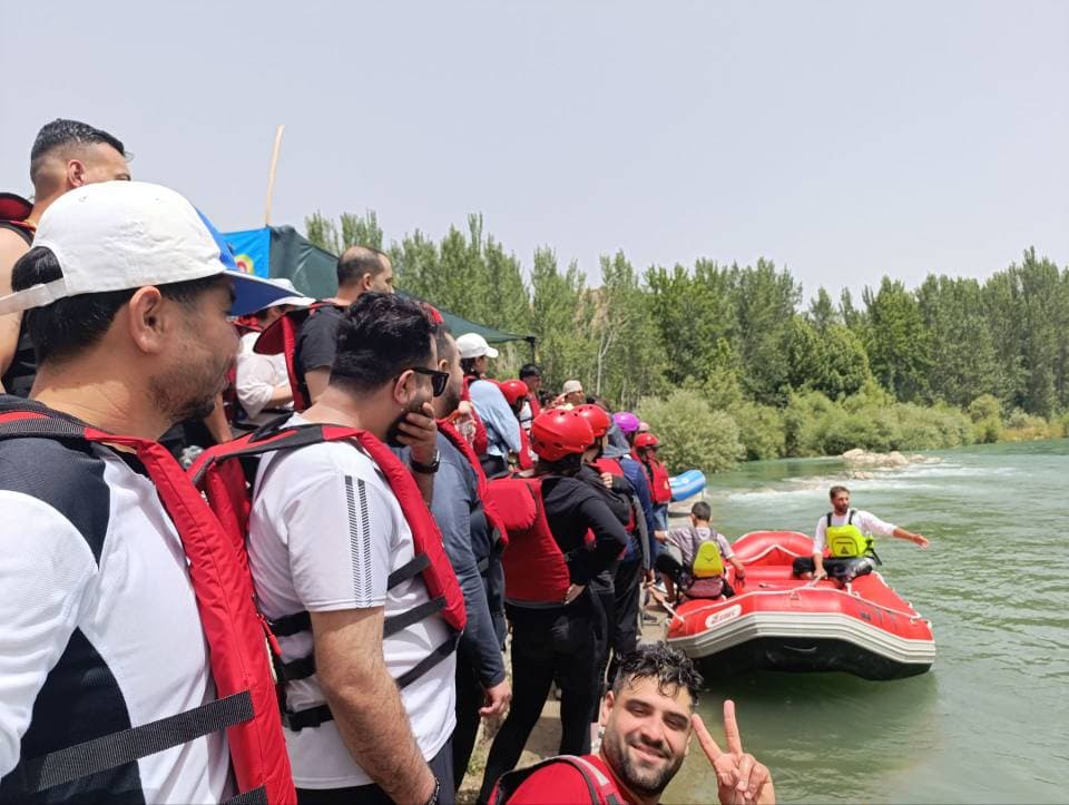 تور رفتینگ شهرکرد و سامان در رودخانه زاینده رود